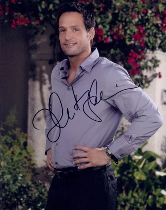 Josh Hopkins autograph