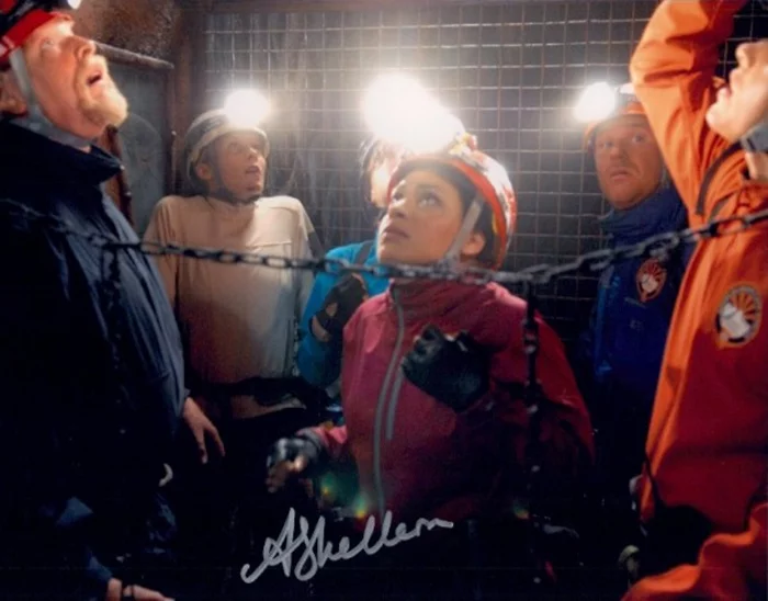 Anna Skellern autograph