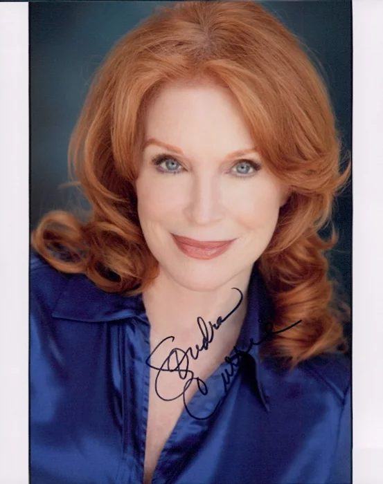 Sondra Currie autograph