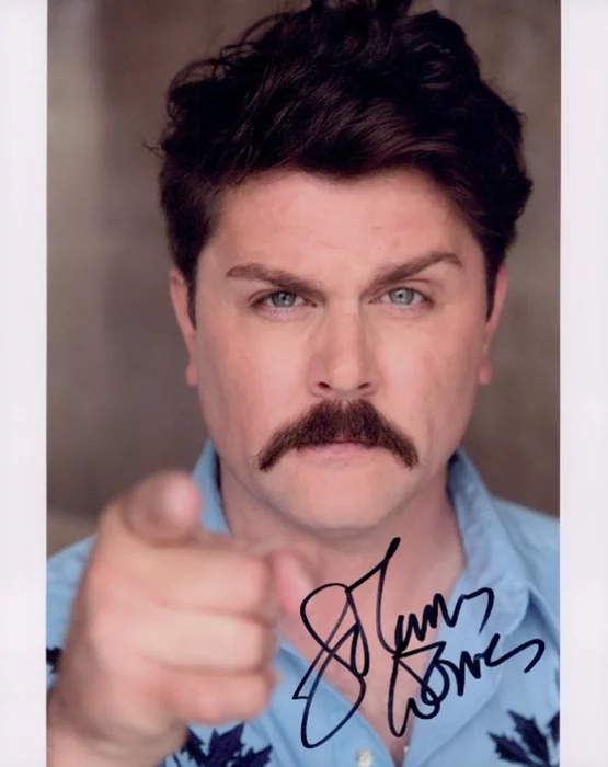 Johnny Dowers autograph