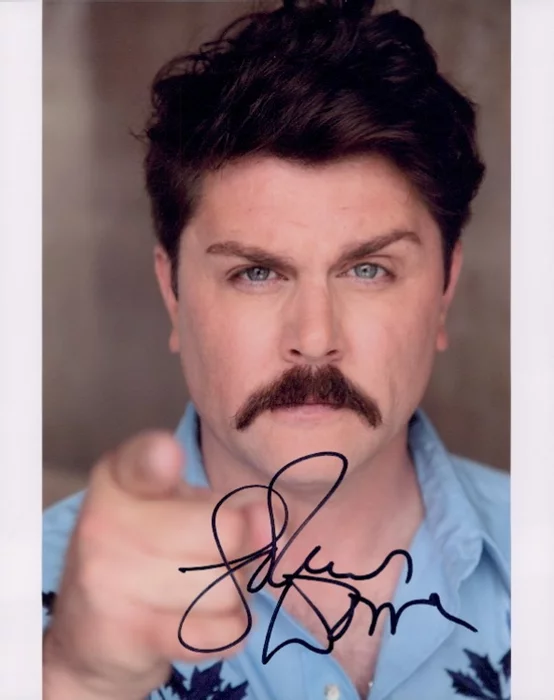 Johnny Dowers autograph