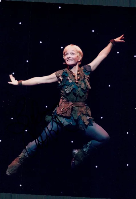 Cathy Rigby autograph