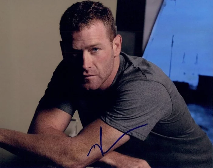 Max Martini autograph