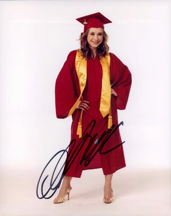 Olesya Rulin autograph