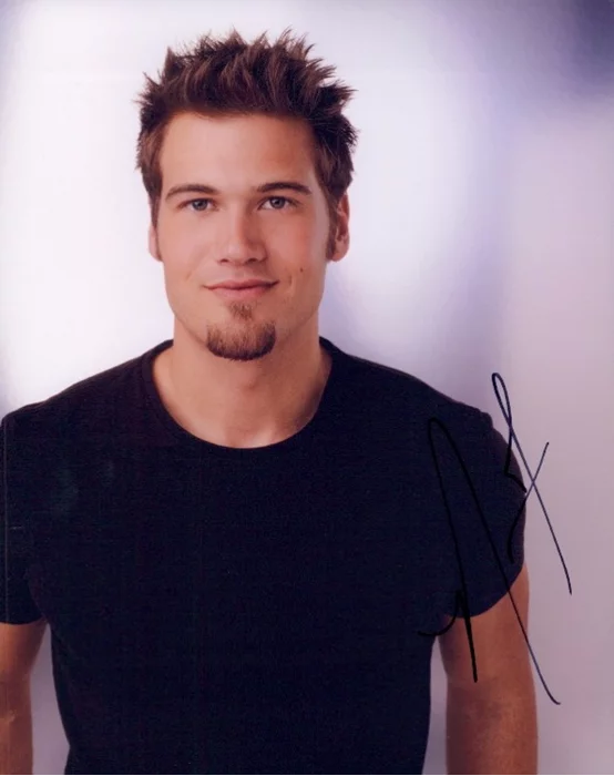 Nick Zano autograph