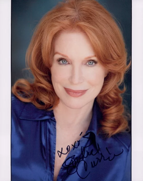 Sondra Currie autograph