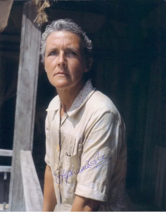 Stephanie Cole autograph
