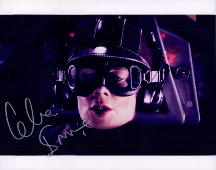 Celia Imrie autograph