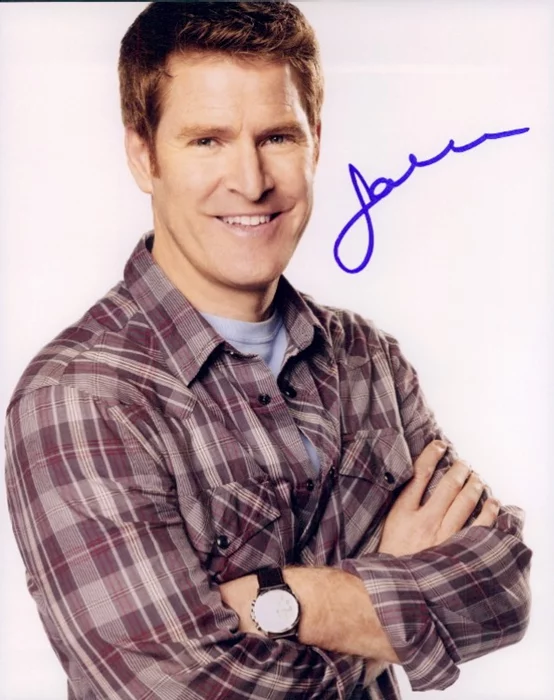 Jamie Kaler autograph