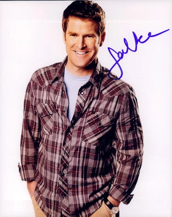 Jamie Kaler autograph