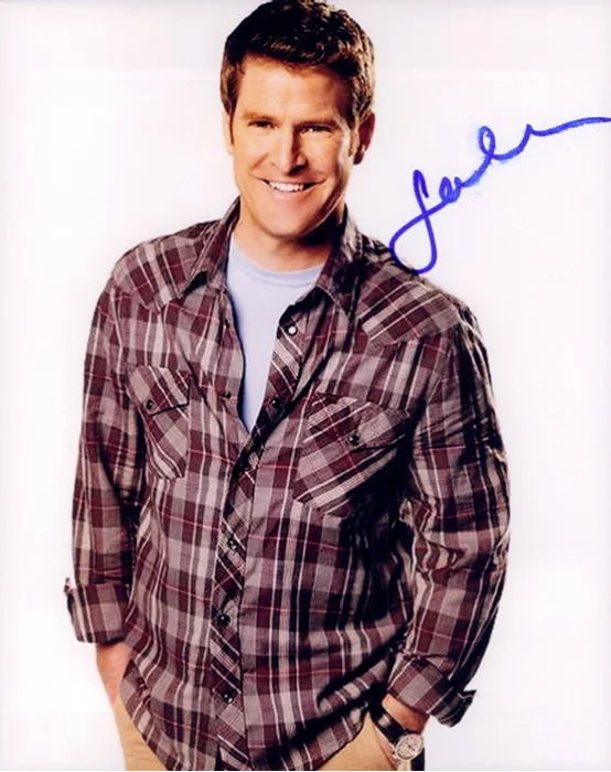 Jamie Kaler autograph