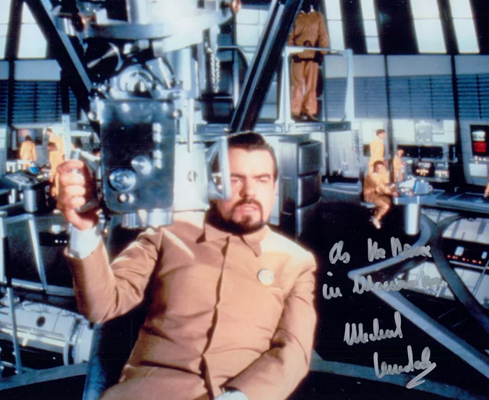 Michael Lonsdale autograph
