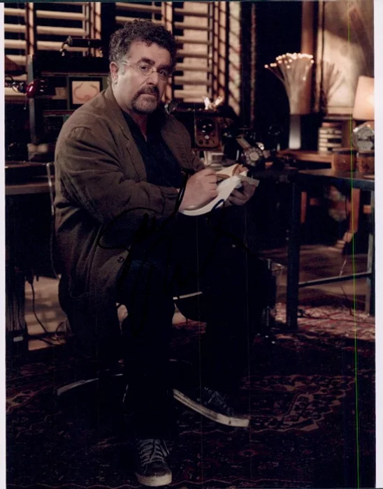 Saul Rubinek autograph
