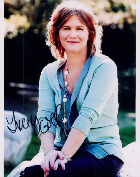 Tracey Gold autograph