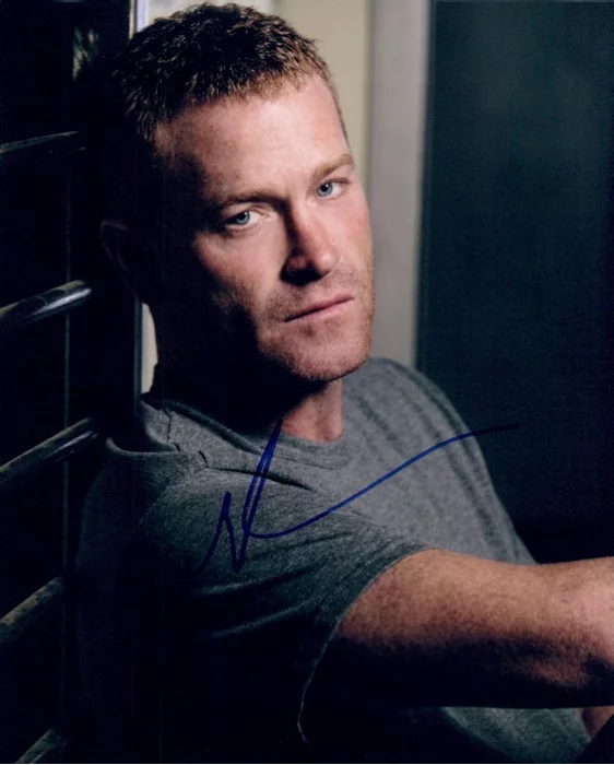 Max Martini autograph