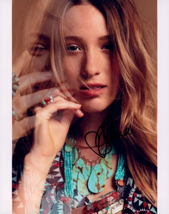 Sophie Lowe autograph
