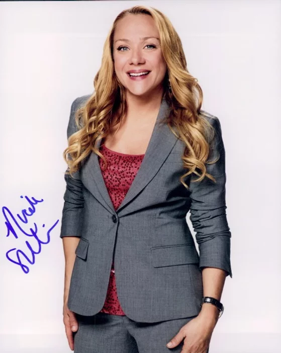 Nicole Sullivan autograph