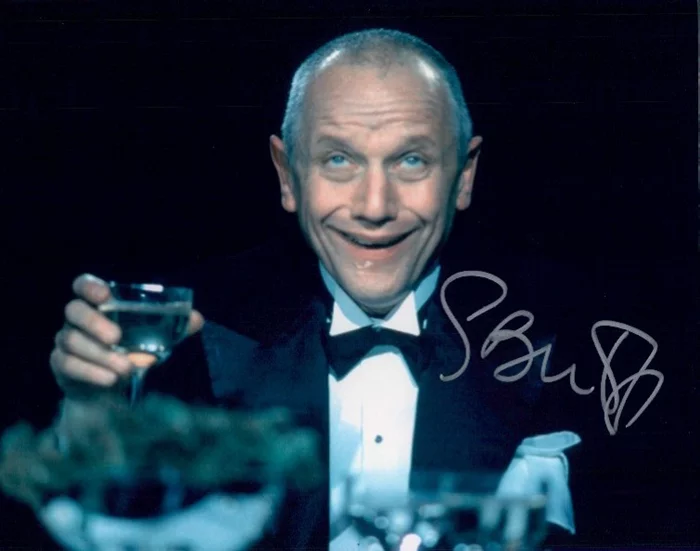Steven Berkoff autograph
