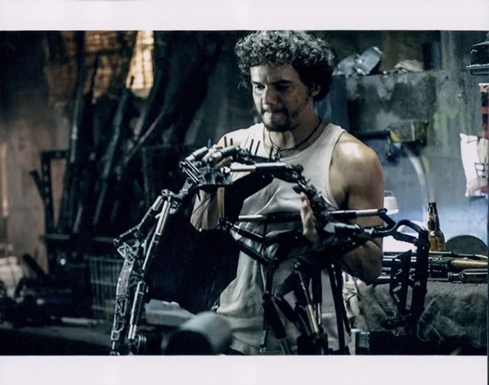 Wagner Moura autograph