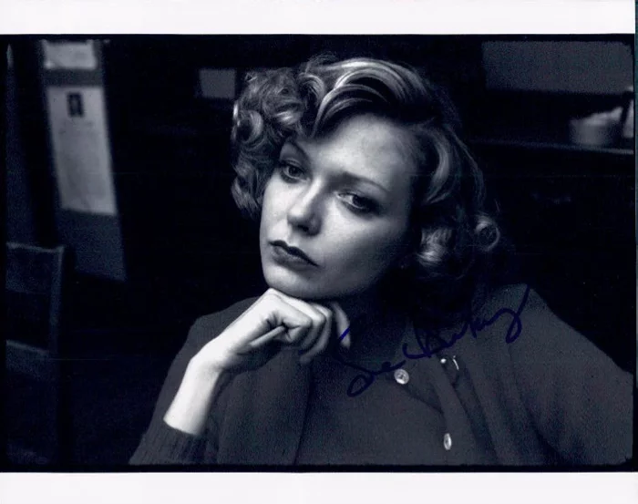 Susan Blakely autograph