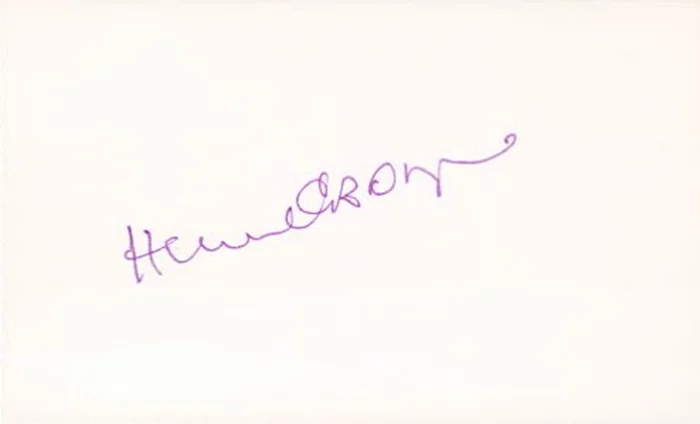 Hume Cronyn autograph