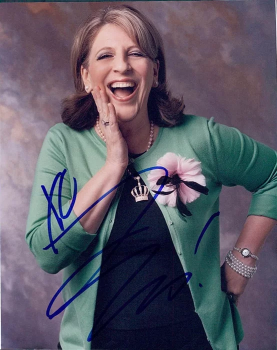 Lisa  Lampanelli autograph