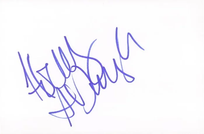 Holley Dorrough autograph