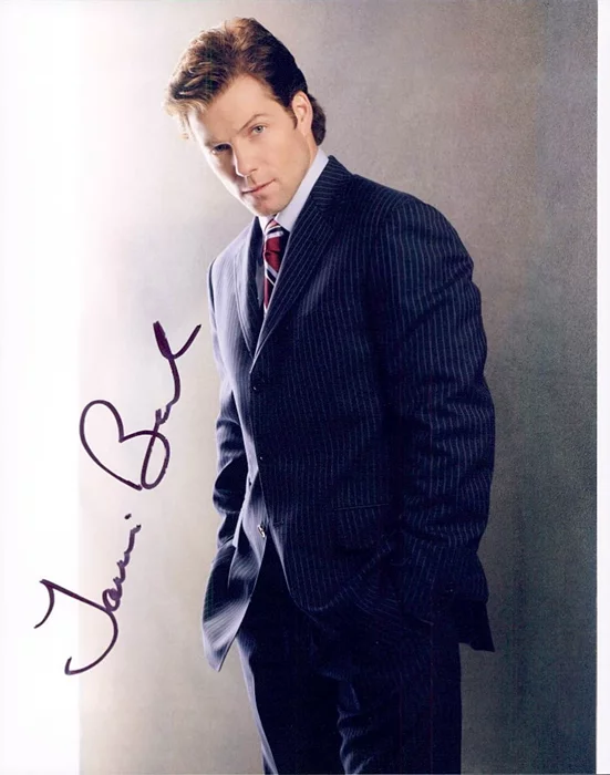 Jamie Bamber autograph