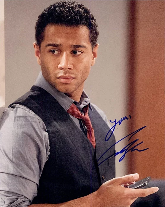 Corbin Bleu autograph