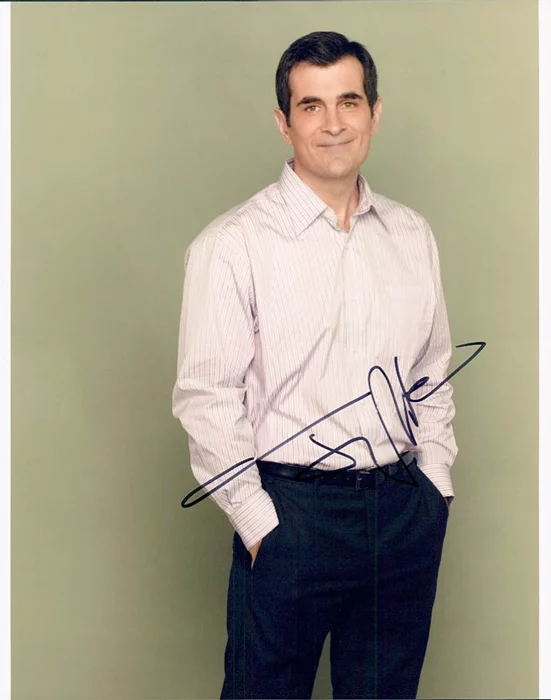 Ty Burrell autograph