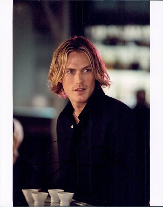 Jason Lewis autograph