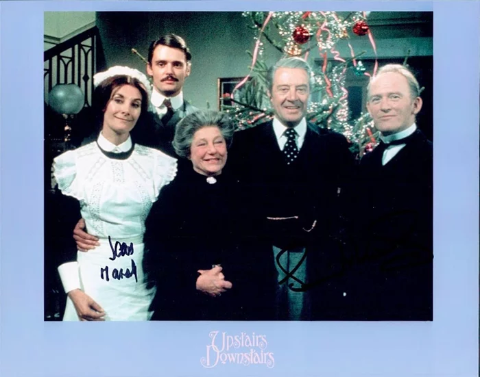 Jean Marsh autograph