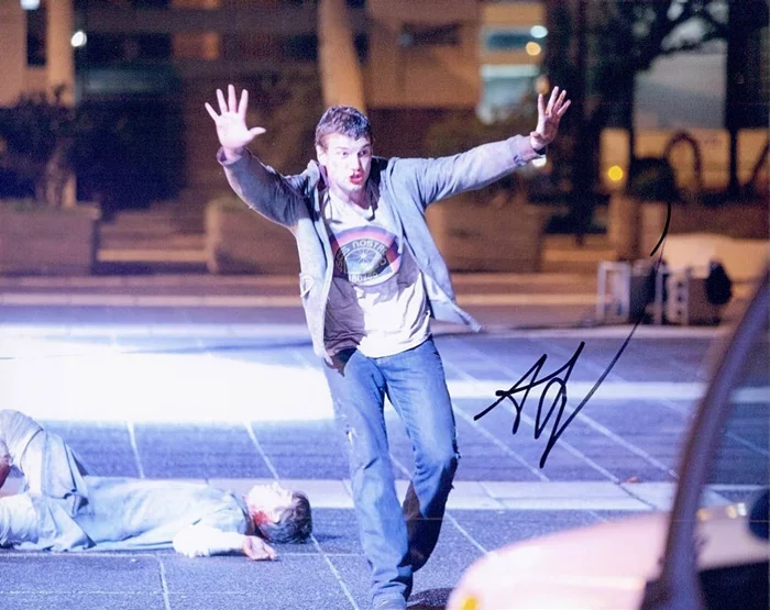 Alex Russell autograph