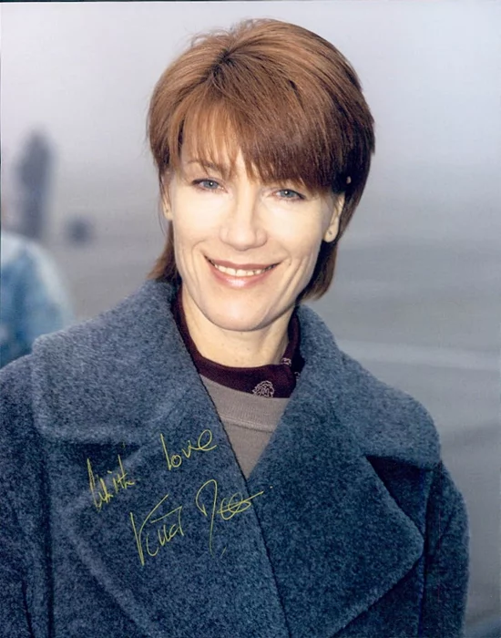 Kiki Dee autograph