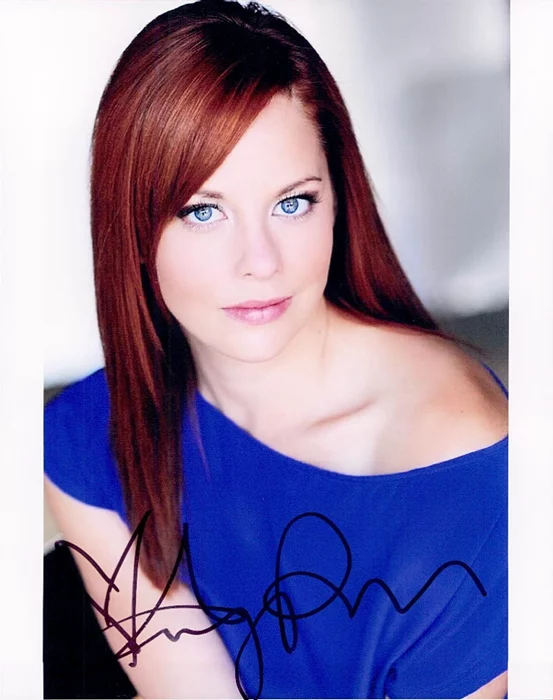 Amy Paffrath autograph