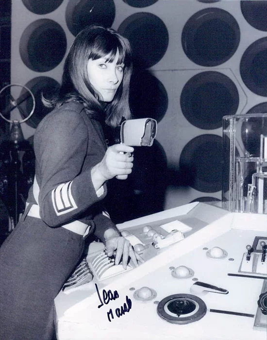 Jean Marsh autograph
