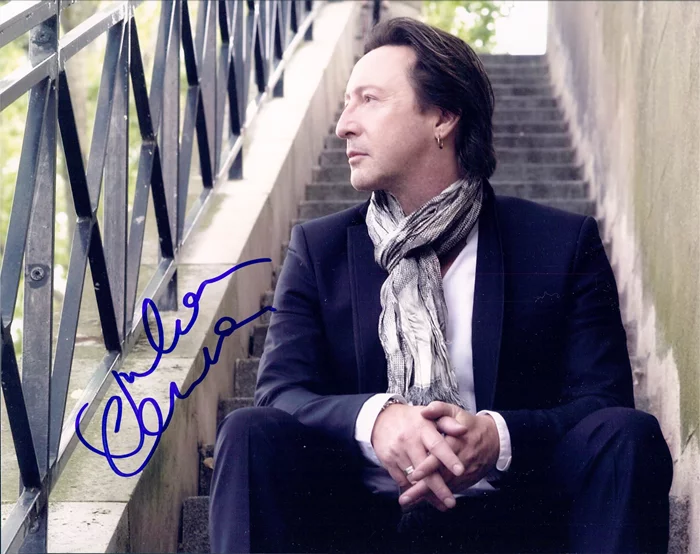 Julian Lennon autograph