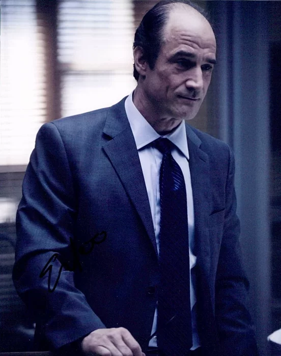 Elias Koteas autograph