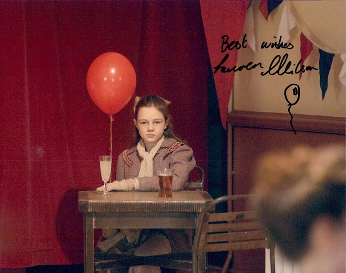 Lauren Wilson autograph