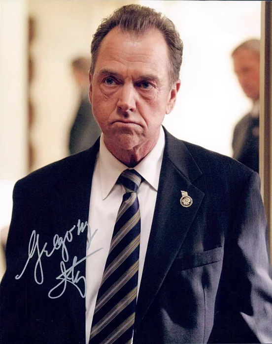 Gregory Itzin autograph