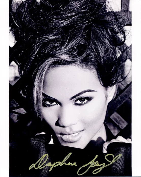 Daphne Joy autograph