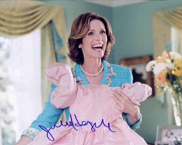 Julie Hagerty autograph
