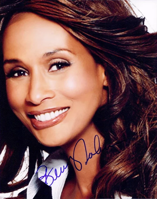 Beverly Johnson autograph
