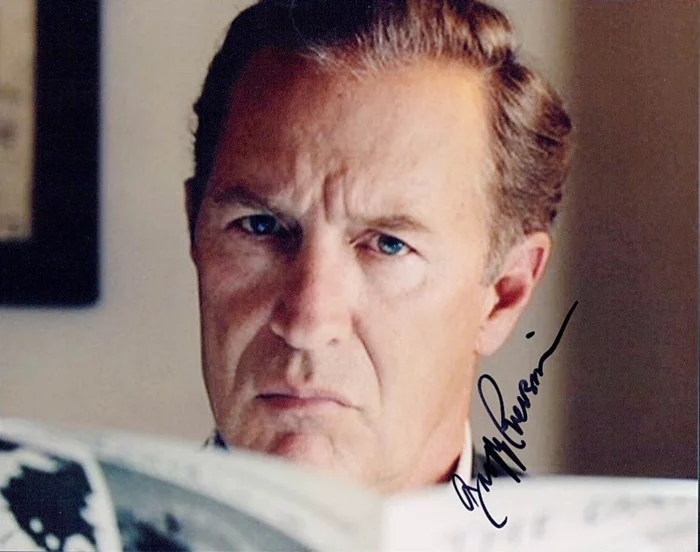 Geoffrey Pierson autograph