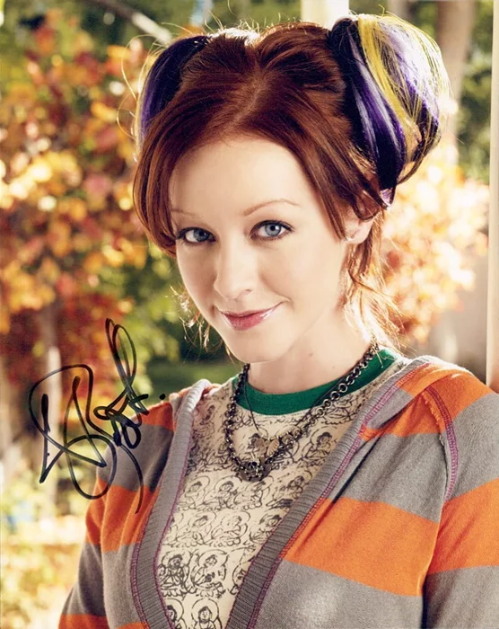 Lindy Booth autograph