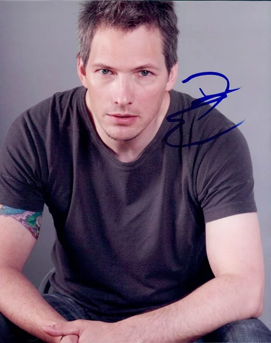 Darren Burrows autograph