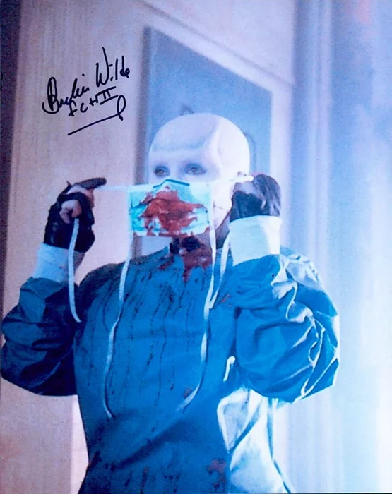 Barbie Wilde autograph