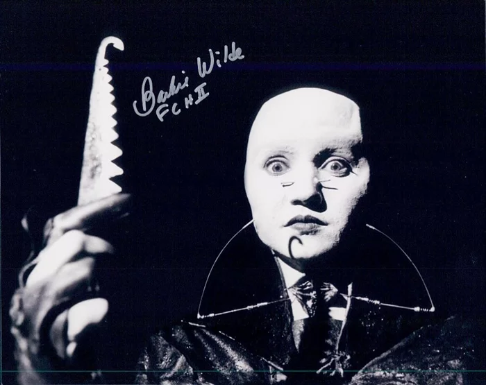 Barbie Wilde autograph