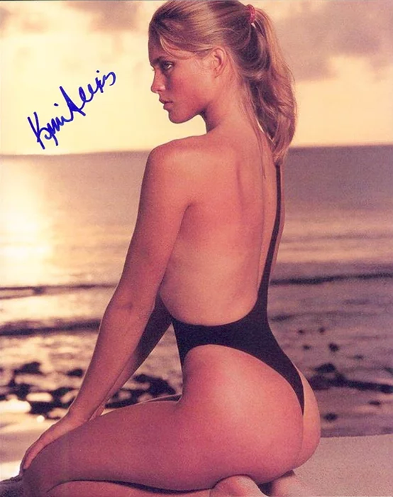 Kim Alexis autograph