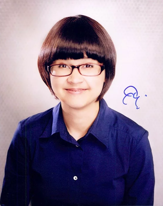 Charlyne Yi autograph